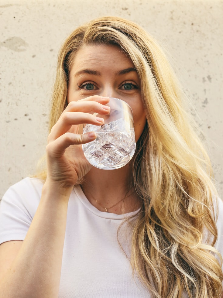 Does drinking water help to lose weight