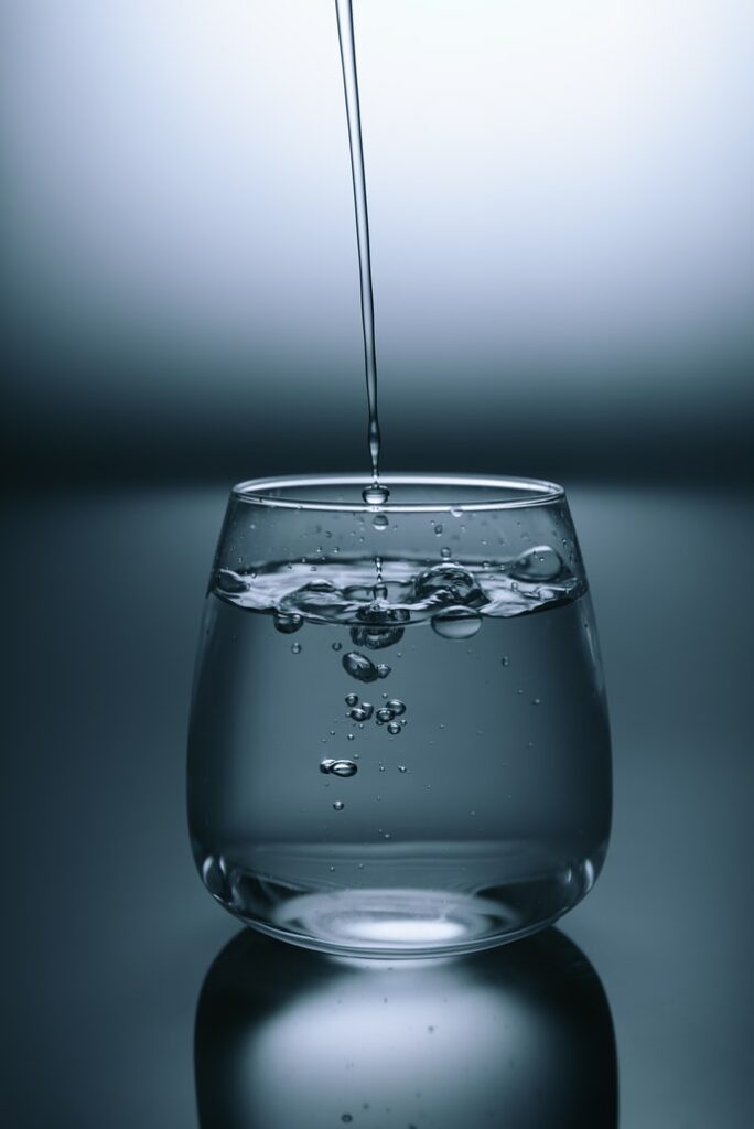 Does drinking water help to lose weight