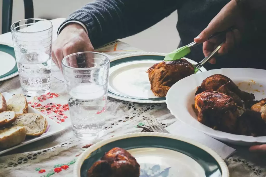 Is it good or bad to drink water with meal